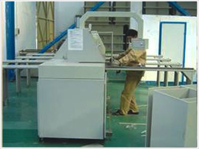 Plastic automatic open material saw