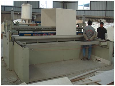 Plastic automatic bending machine